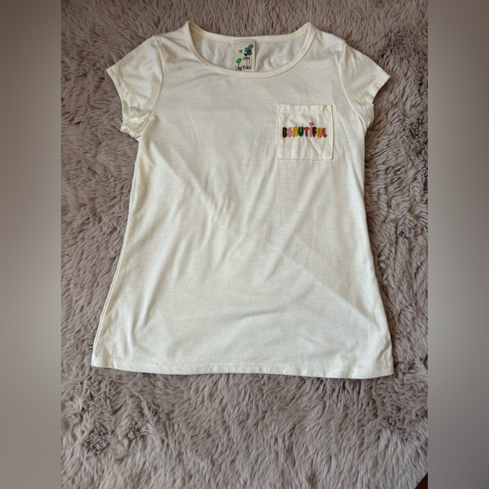 Lily Bleu Cream Short Sleeve Tee